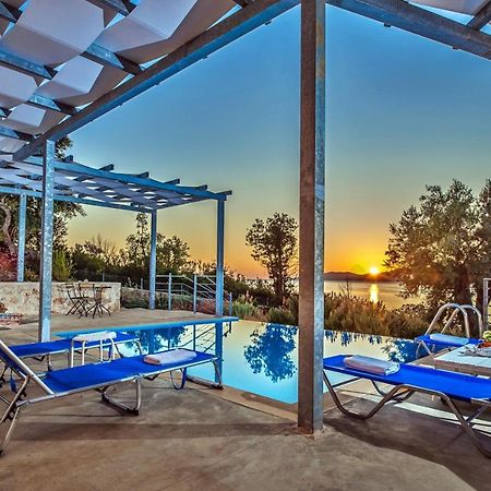 Zidanos Luxurious Sea Front Villa Marandokhórion Bagian luar foto